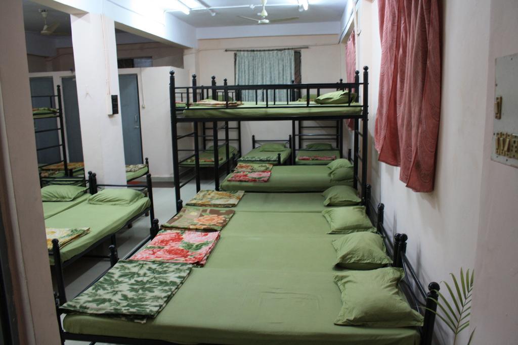 Minerva Residency Hotel Bangalore Værelse billede
