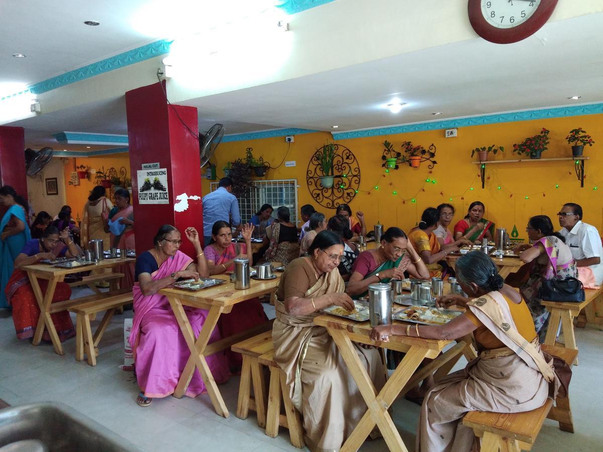 Minerva Residency Hotel Bangalore Eksteriør billede